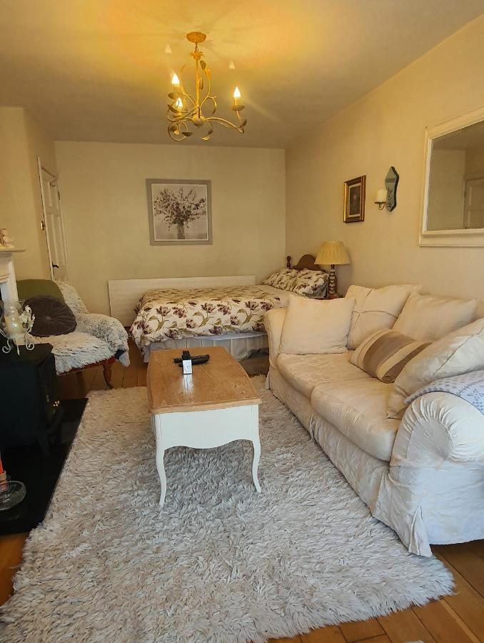 124 ,Castlelawn Heights, Headford Road Galway Homestay Exterior foto